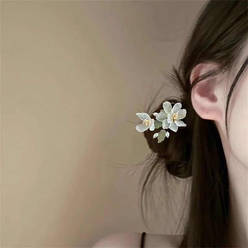 1PC New Chinese Magnolia Flower Ball Shaped Bun Braided Hair Wooden Hairpin Niche Design Elegant Temperament Cheongsam Headwear
